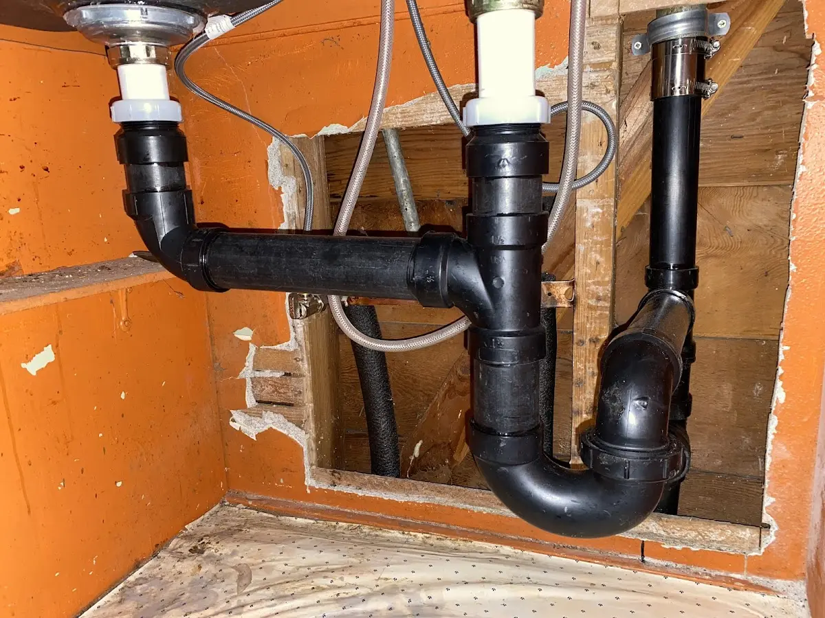 Professional Pipe Bursting equipment and tools on the job in Kenner